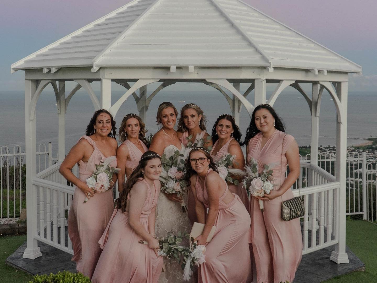 7 reasons why infinity bridesmaid dresses are the perfect choice for weddings
